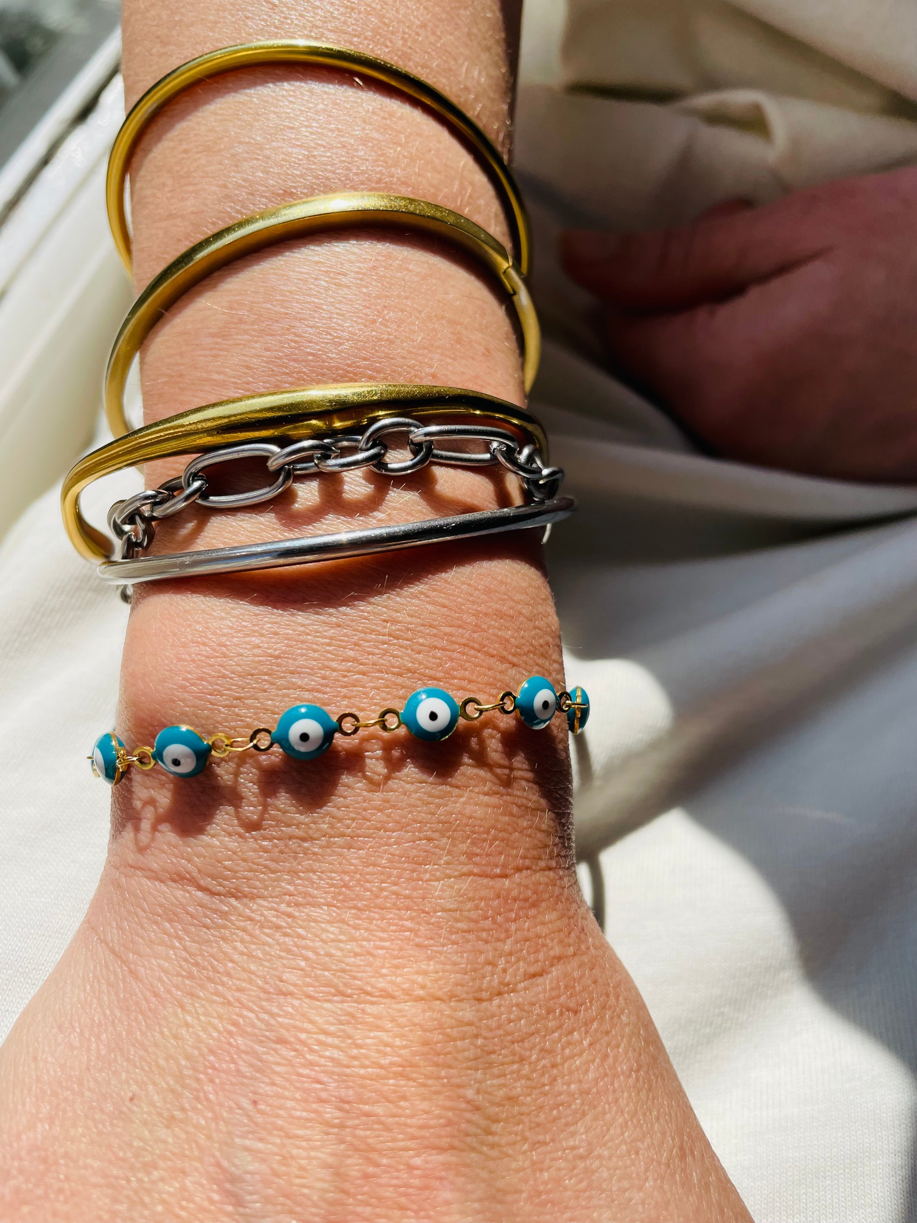 The Gemma Bracelet